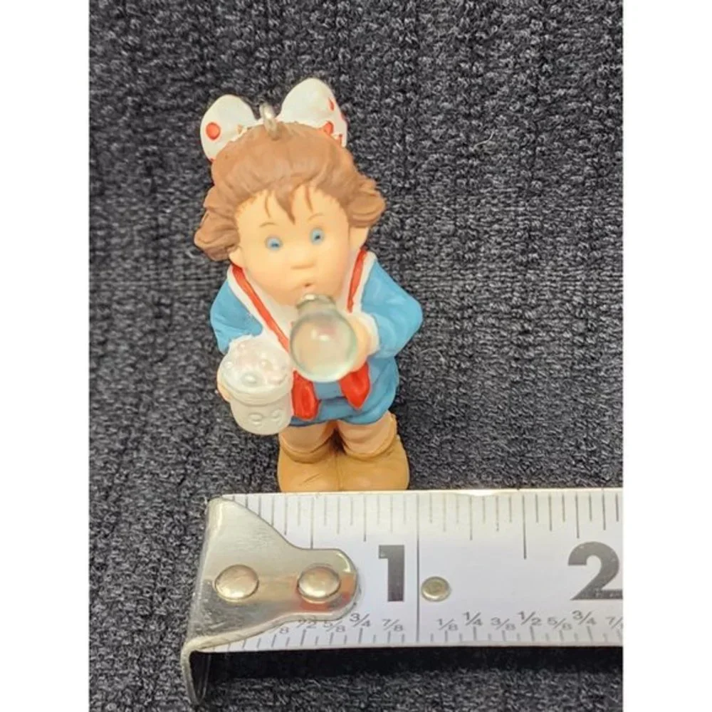 1999 Hallmark Keepsake Happy Bubble Blower Easter/Christmas‎ Ornament